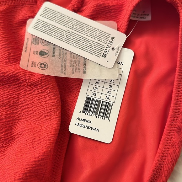 Freya swimwear EUC. see pic for size am measurement detail - Picture 5 of 13